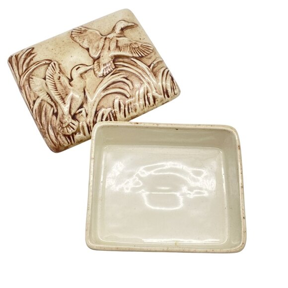 VTG Duck trinket box dresser box ceramic handmade flying Studio art piece - Picture 2 of 8